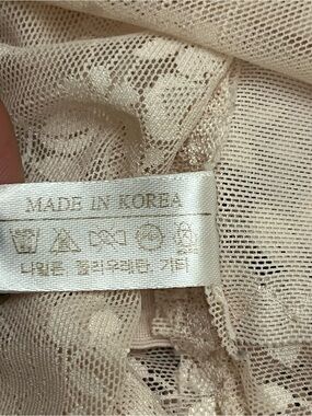 Sorosate Lace Top in Light Beige